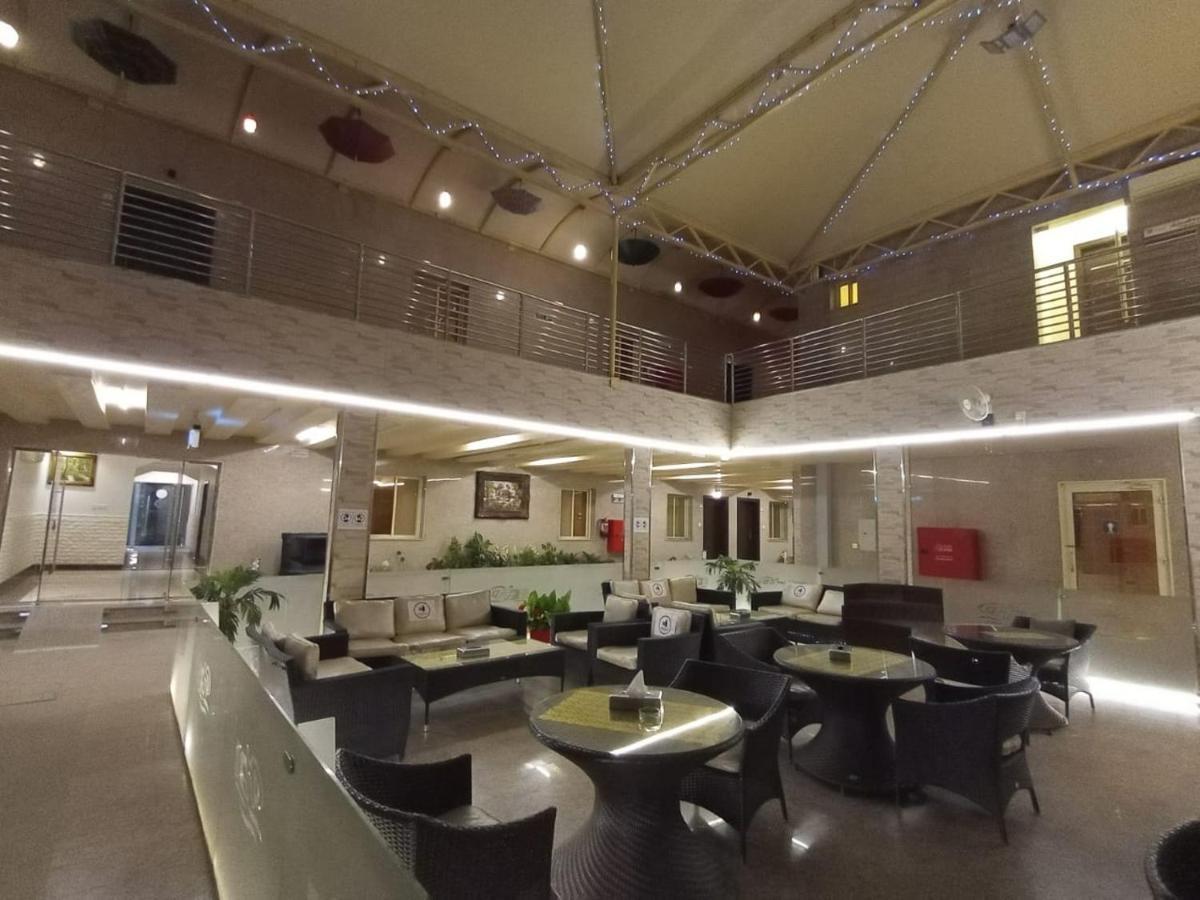 Celine Al Motamaiza Furnished Apartment Djedda Buitenkant foto